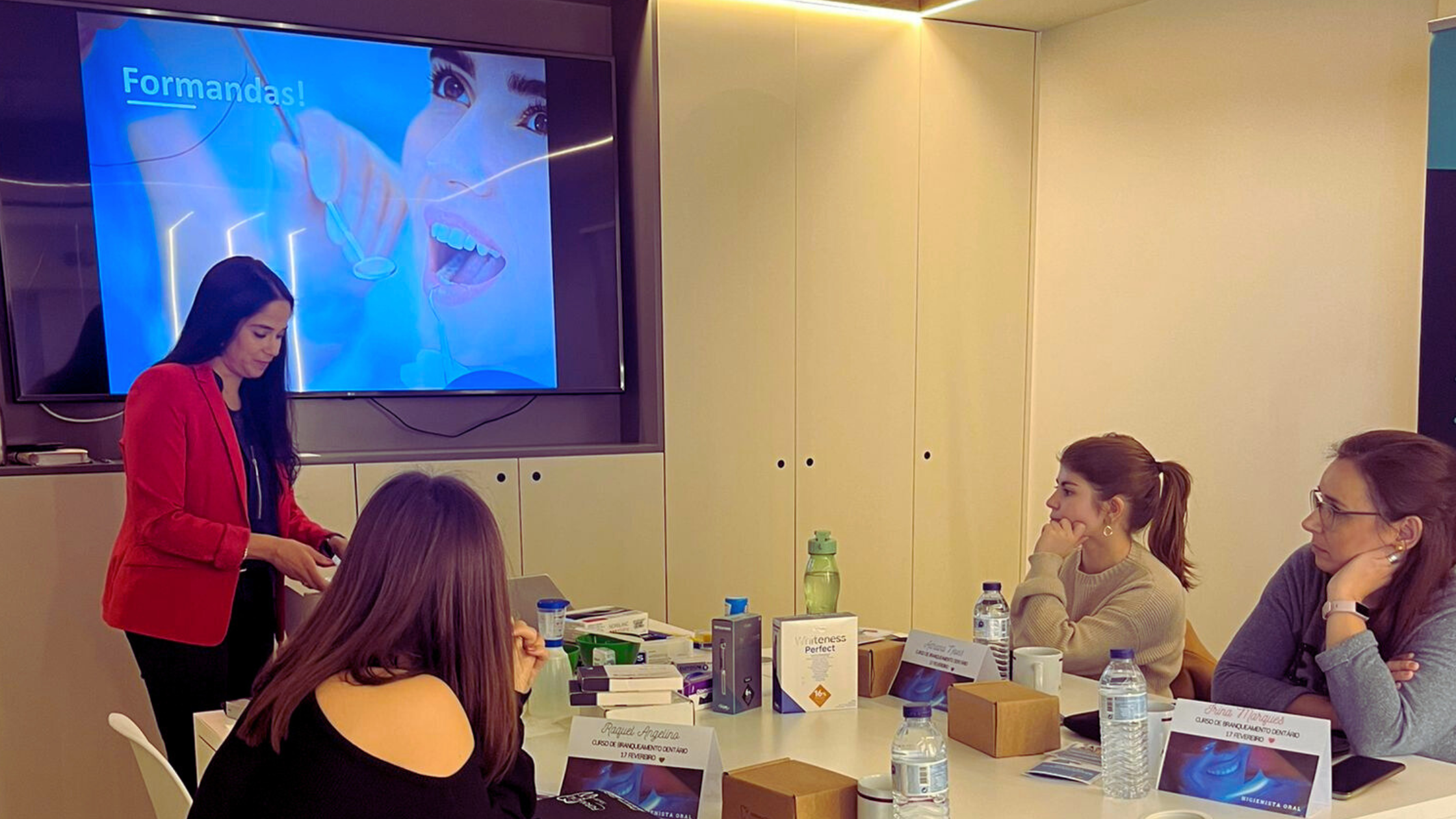 GO FORMAÇÃO - Formação de profissionais de saúde oral